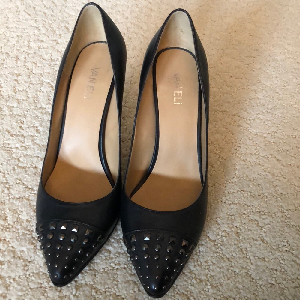 Vaneli black stud toes heels size 9